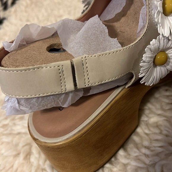 LUCKY BRAND Womens Beige Daisy Juleii Slip On Leather Slingback Sandal 11 M - Picture 7 of 11